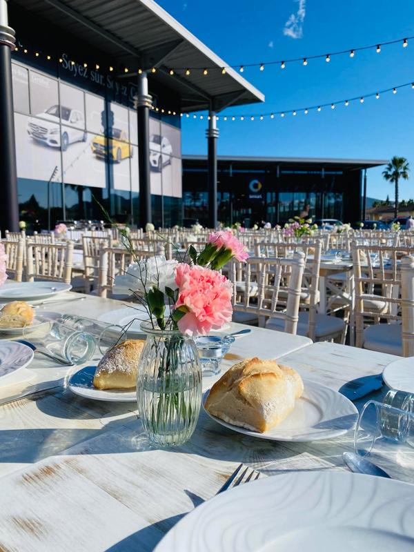 Table corporate guirlandes événement entreprise Var Best Events